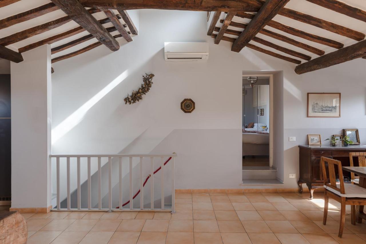 Amazing Penthouse With Terrace And Rooftop In Trastevere Rome Exterior photo